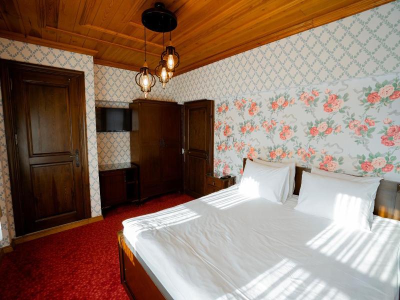 Gulliver Mansion image