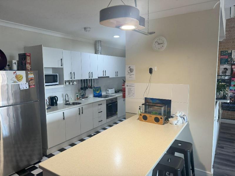 The Entrance Backpackers - Hostel image