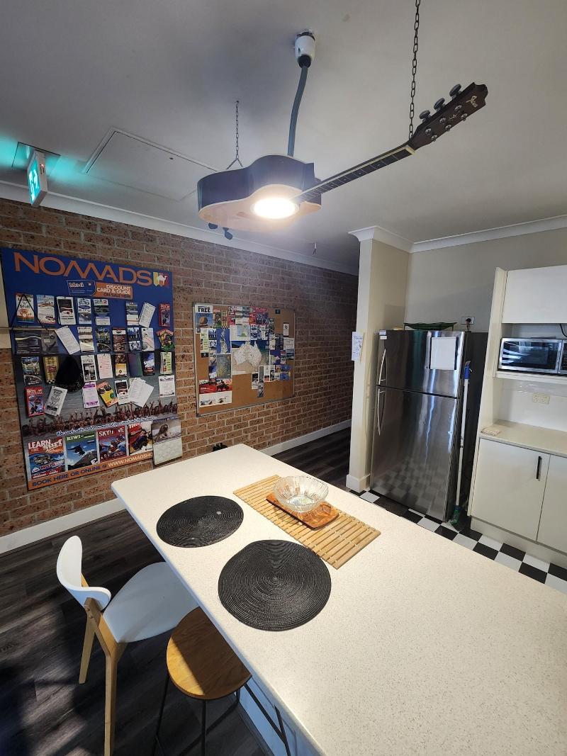 The Entrance Backpackers - Hostel image