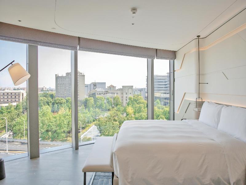Hilton Shanghai Hongqiao International Airport image