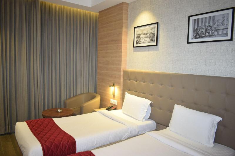 Hotel Annamalai image