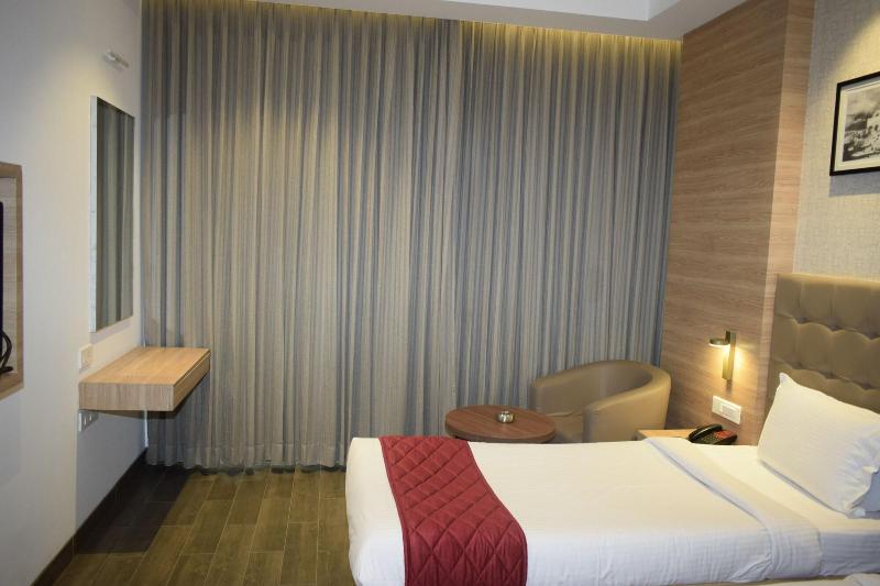 Hotel Annamalai image