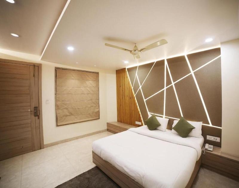 Hotel Avantika 4