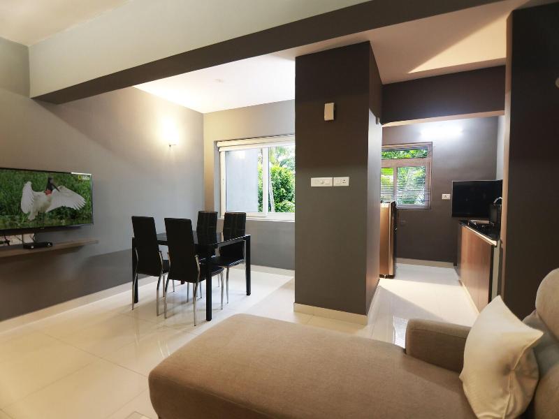 Transit Suites By Grandwest image