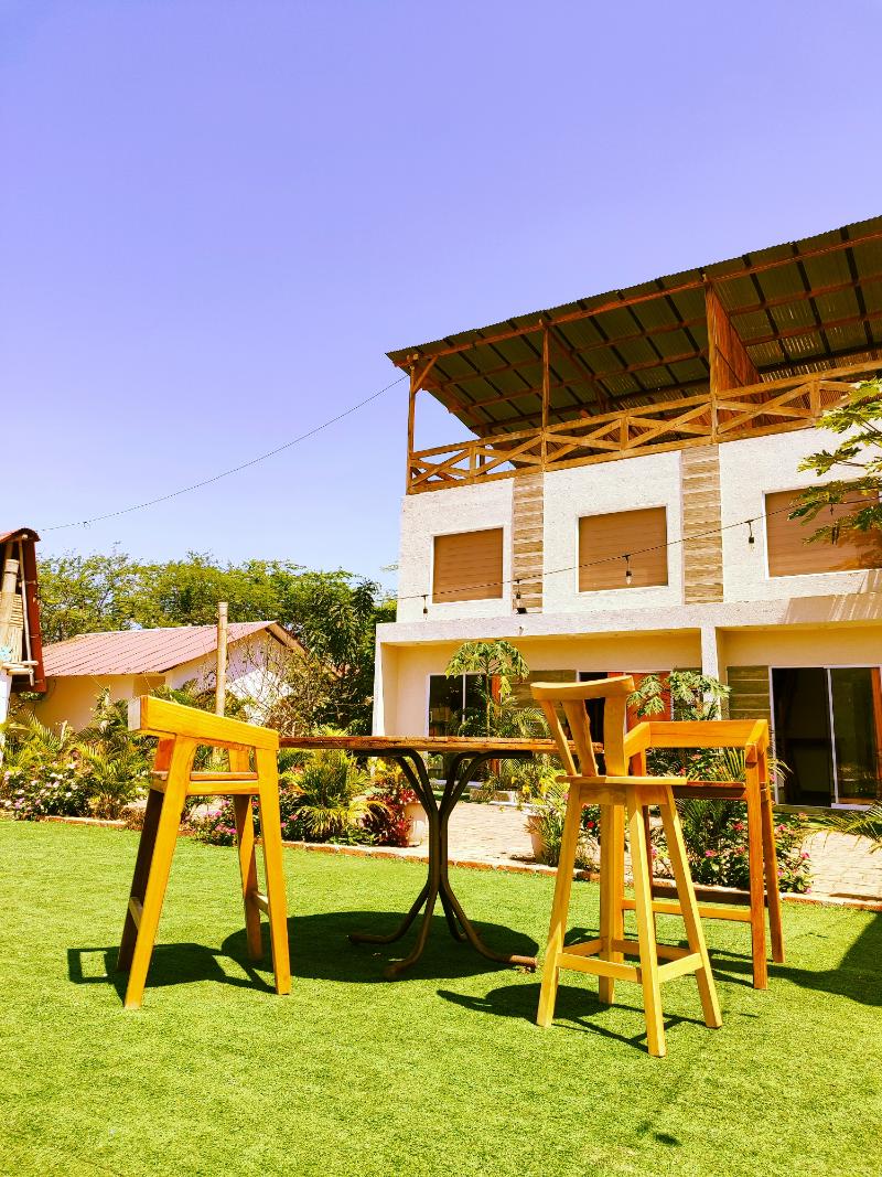 Café Madame image