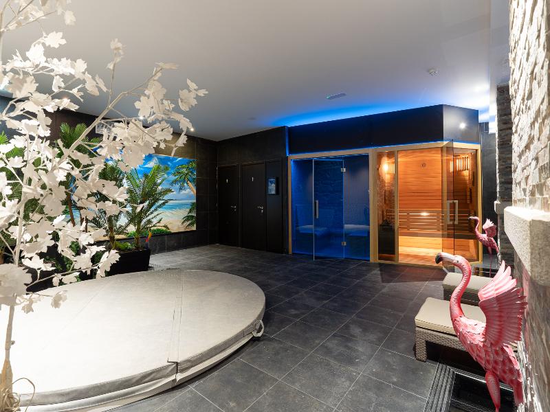 Smartr Porto Gaia & Spa image