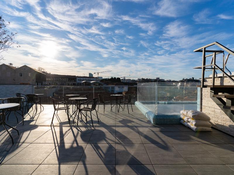 Smartr Porto Gaia & Spa image