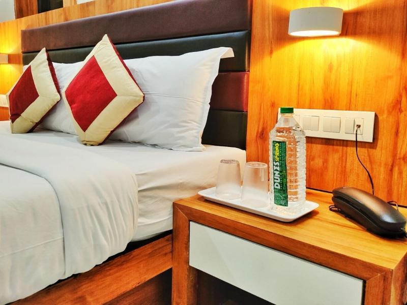 Gateway Suites image
