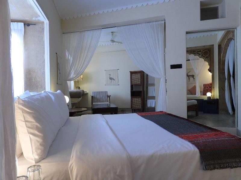 The Stepwell Hotel image