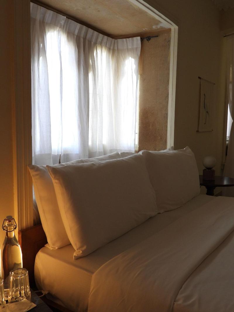 The Stepwell Hotel image