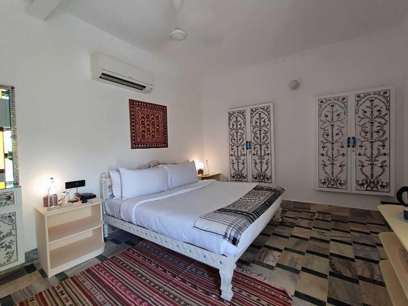 The Stepwell Hotel image