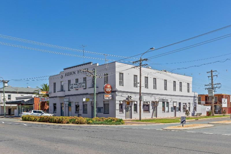 Albion Hotel Motel