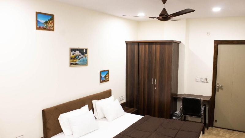 Kiwi Inn Hotel 5