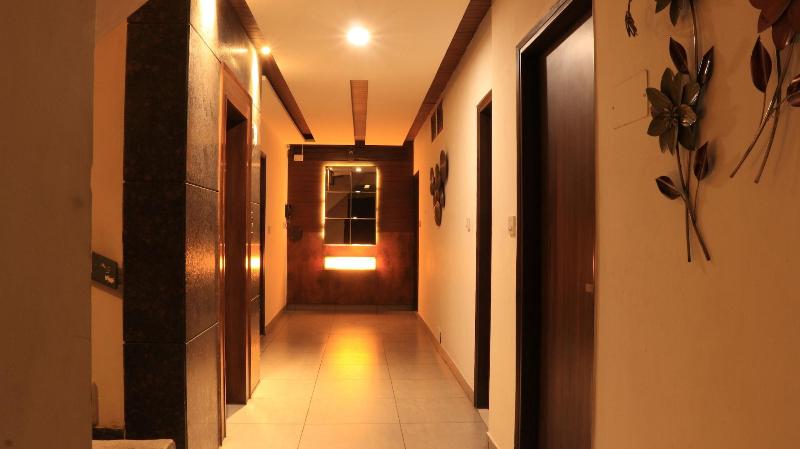 Hotel Nanda image