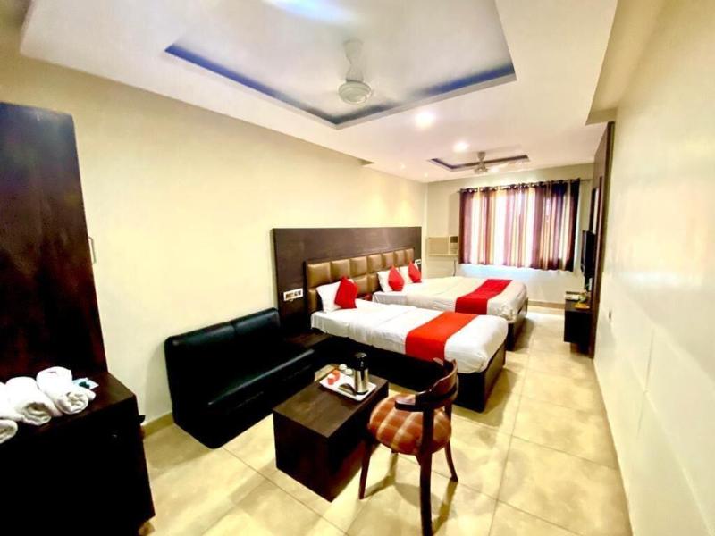 Hotel Nanda image