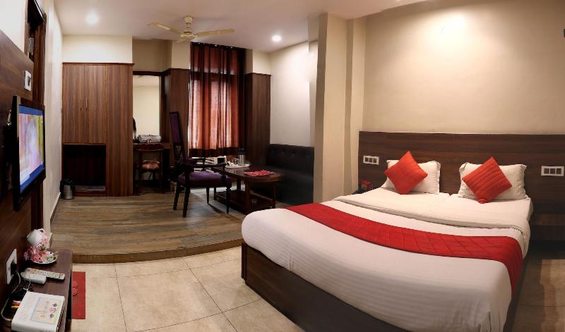 Hotel Nanda image