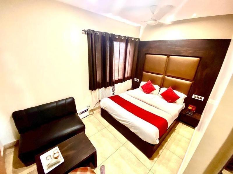 Hotel Nanda image