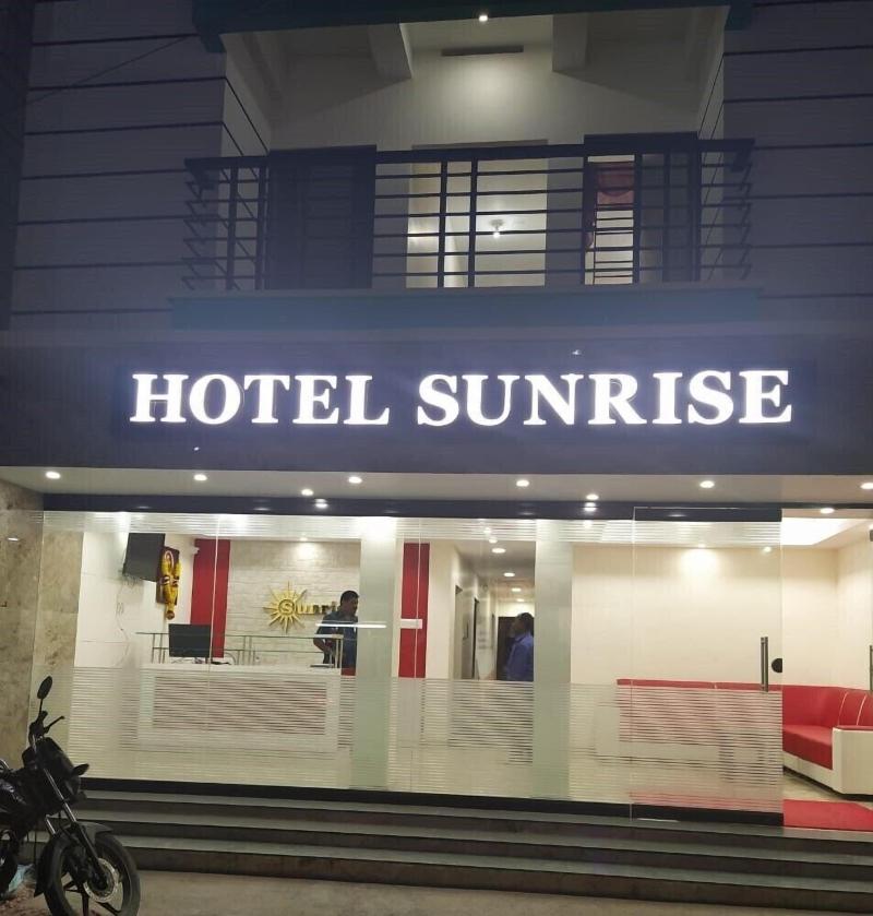 Hotel Sunrise — general view