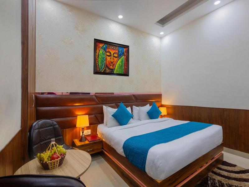Shree Jee Hotel image