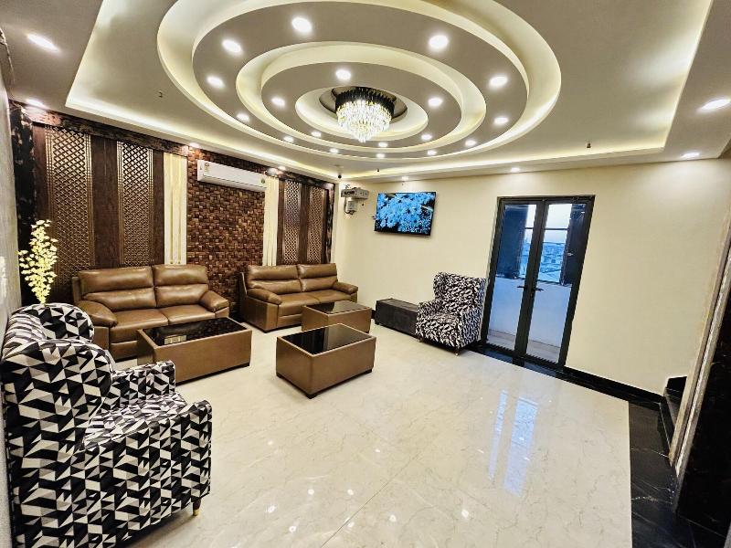 Shree Jee Hotel image