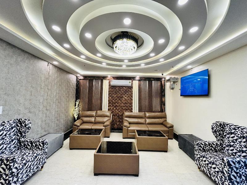 Shree Jee Hotel image