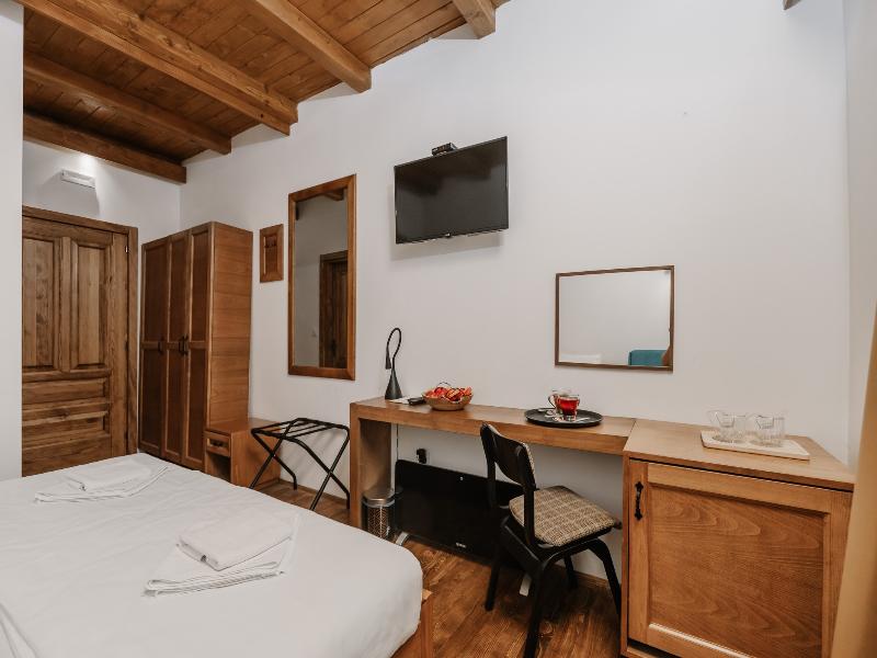 Hotel Porto Tara image