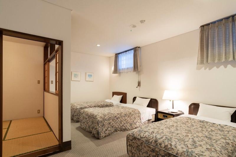 Holiday Villa Hotel & Resort Karuizawa image