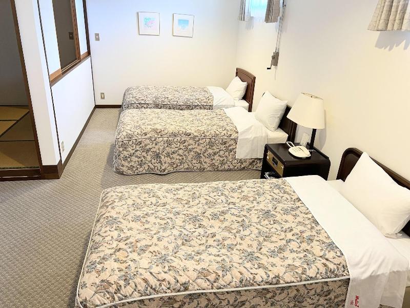 Holiday Villa Hotel & Resort Karuizawa image