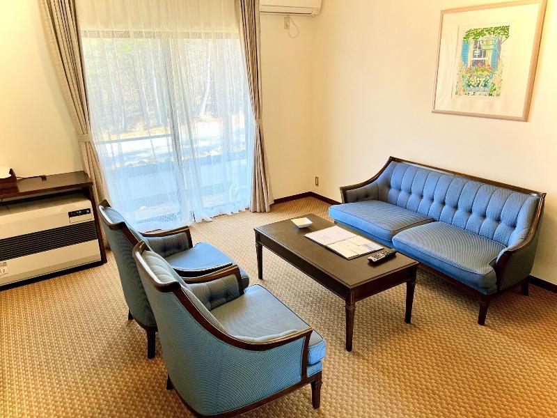 Holiday Villa Hotel & Resort Karuizawa image