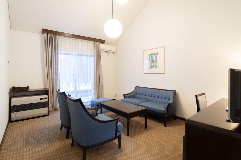 Holiday Villa Hotel & Resort Karuizawa image