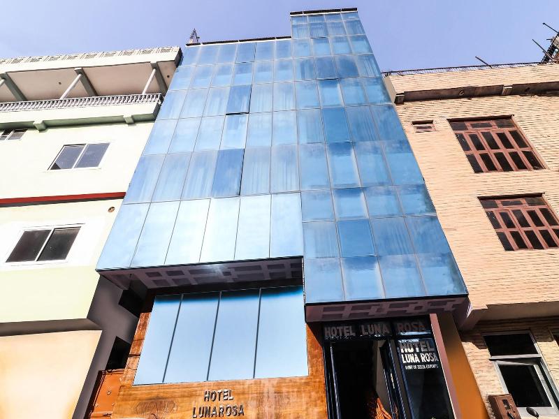 27041 Hotel Luna Rosa — general view