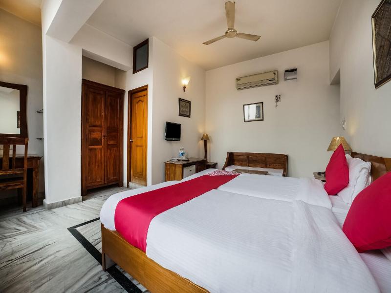 27041 Hotel Luna Rosa image