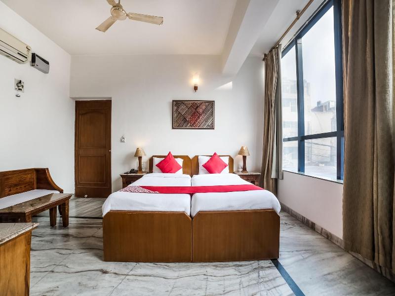27041 Hotel Luna Rosa image