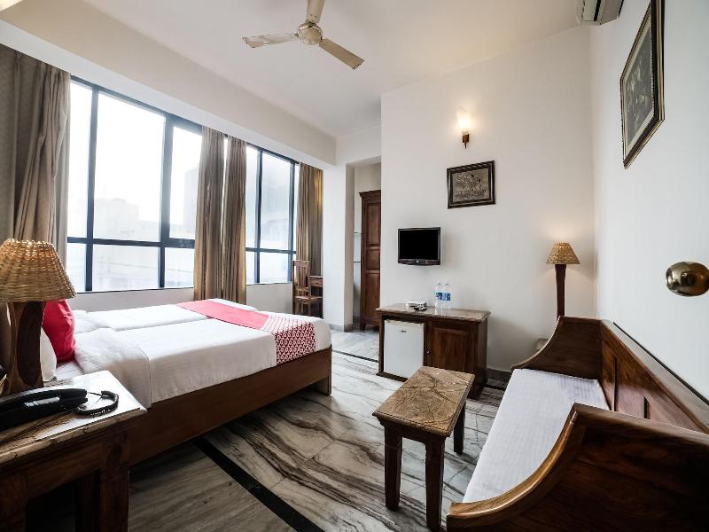 27041 Hotel Luna Rosa image