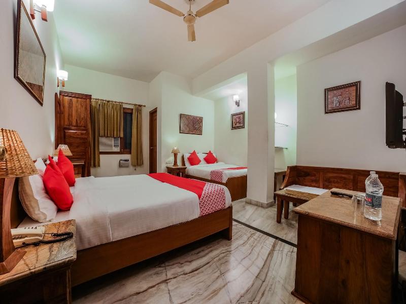 27041 Hotel Luna Rosa image