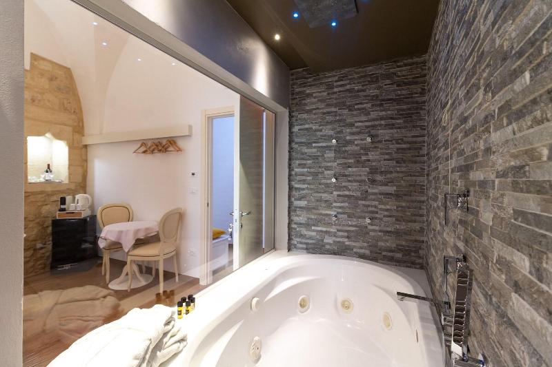 Le Nicchie Luxury Rooms image