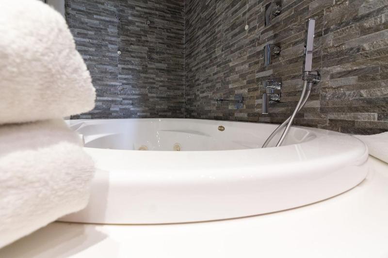 Le Nicchie Luxury Rooms image