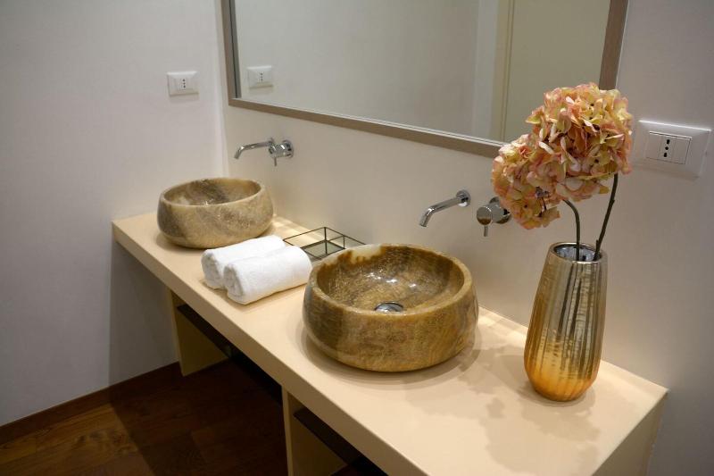 Le Nicchie Luxury Rooms image