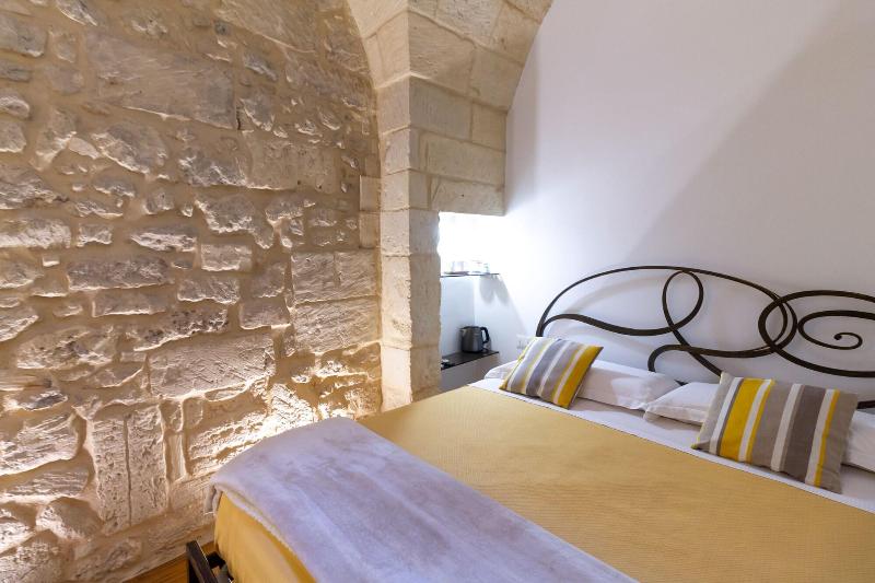 Le Nicchie Luxury Rooms image