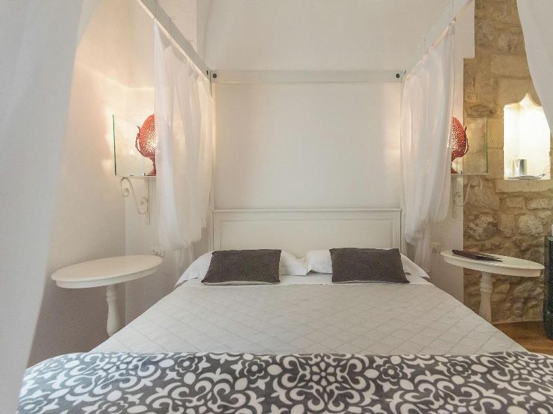 Le Nicchie Luxury Rooms image