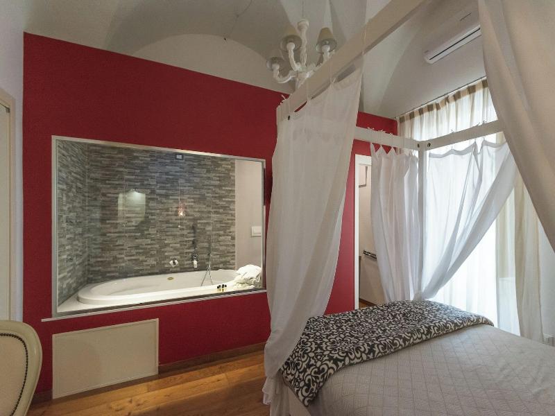 Le Nicchie Luxury Rooms image
