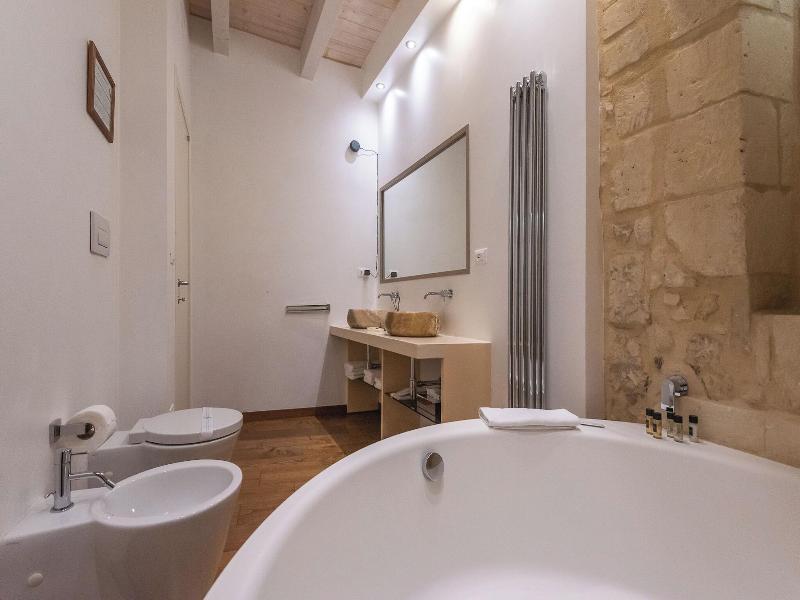 Le Nicchie Luxury Rooms image