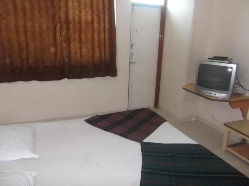 Hotel Sahyadree Lodging image