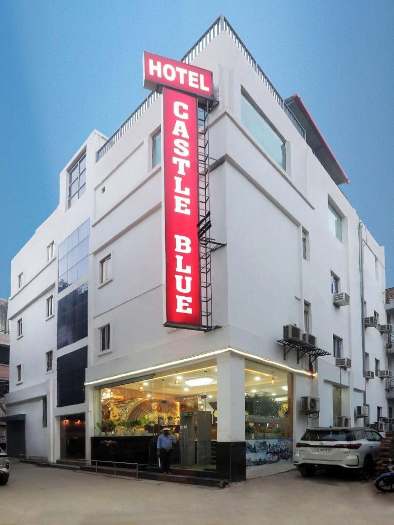 Hotel Castle Blue image