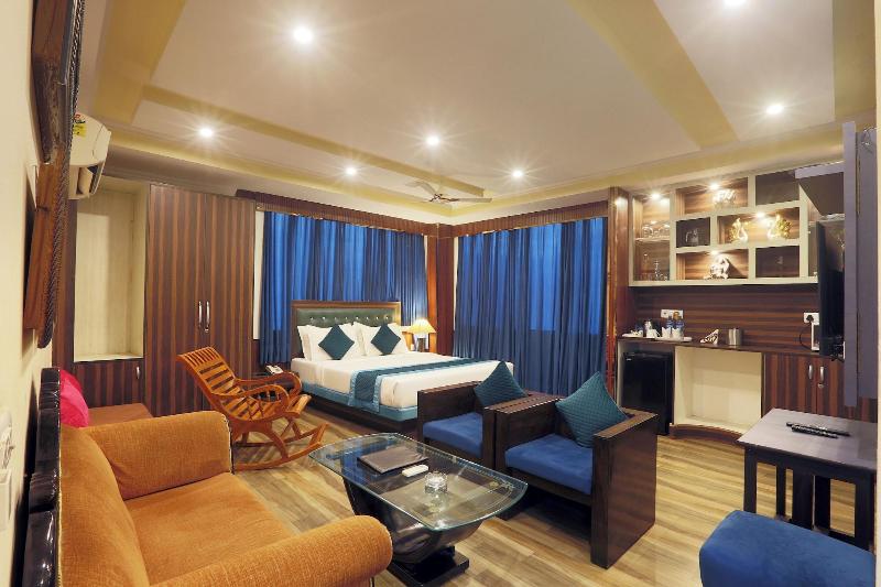 Hotel Castle Blue image