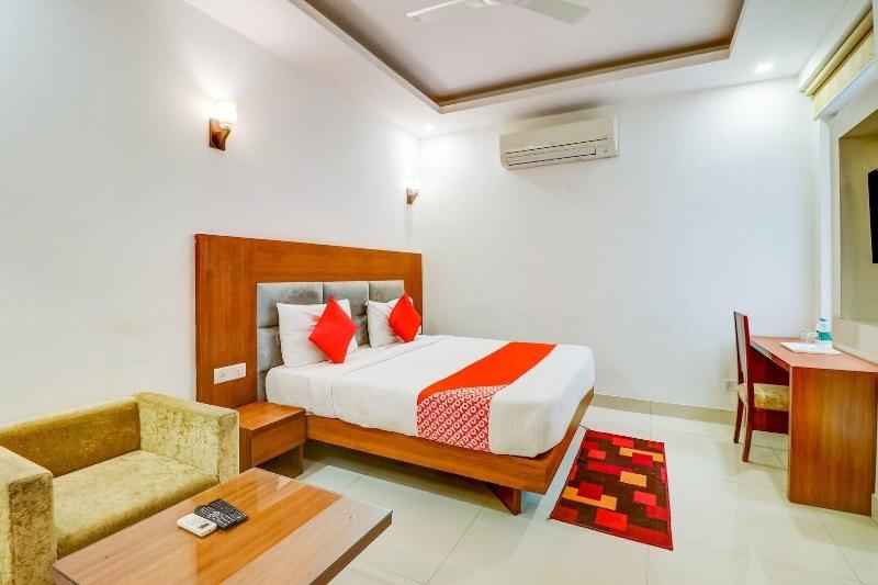 Hotel Airport View image