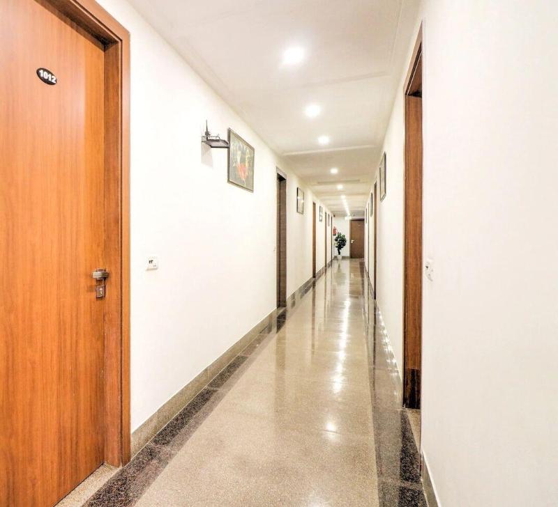 Hotel Airport View image