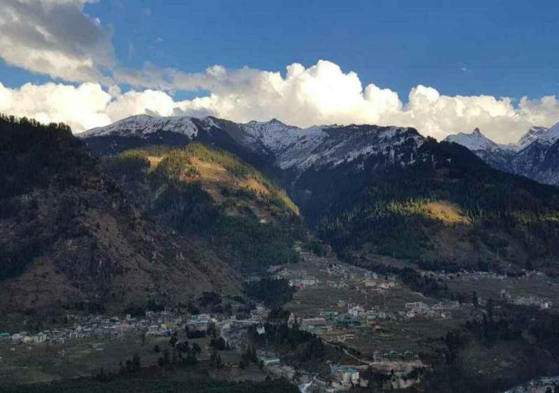 Gezellig Inn - Vardhan Hills image
