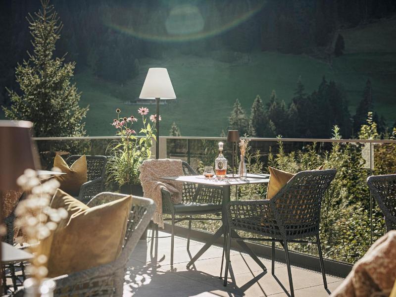 Hotel Bergkristall Zillertal image