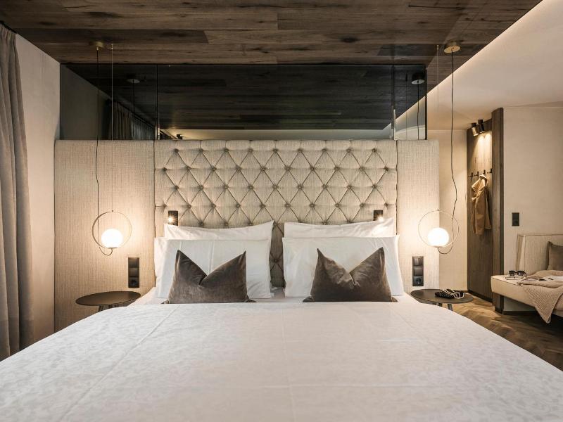 Hotel Bergkristall Zillertal image